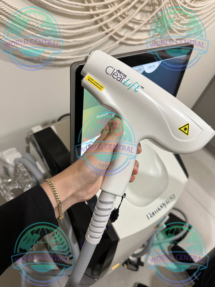 Harmony XL Pro Skin Rejuvenation Facial skin rejuvenation treatment performed with Alma Harmony XL Pro ClearLift technology.
