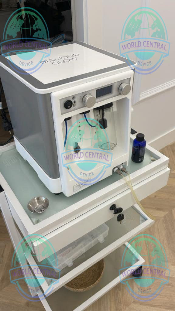 DiamondGlow Skin Treatment Professional DiamondGlow facial treatment procedure
