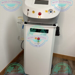 Physician performing laser-assisted fat harvesting using Alma BeautiFILL technology.