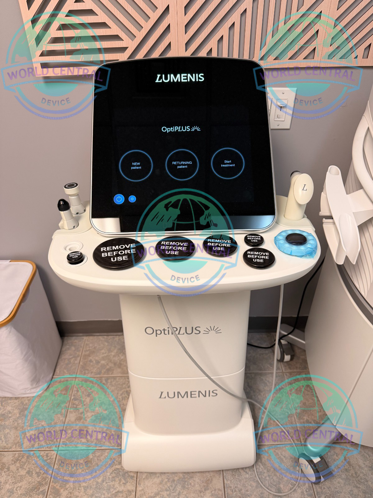 Lumenis OptiPLUS Dual Frequency RF Platform Lumenis OptiPLUS RF system device in modern ophthalmology clinic