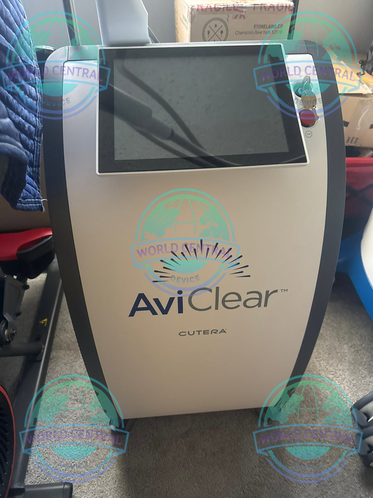 Cutera AviClear Acne Treatment Laser Cutera AviClear acne laser system 2023 model