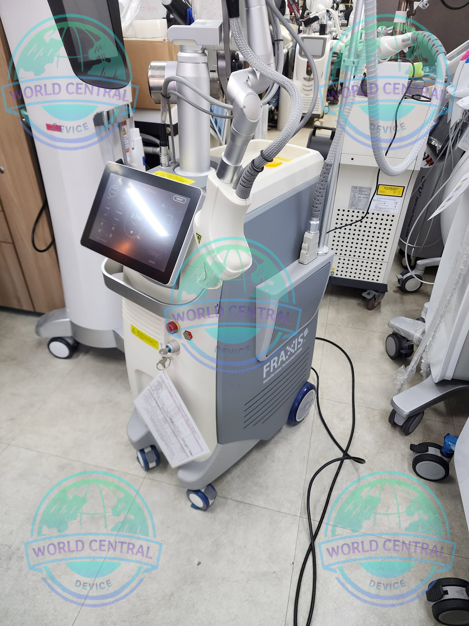 Fractional CO₂ Resurfacing Fractional CO2 laser skin resurfacing treatment with Fraxis DUO