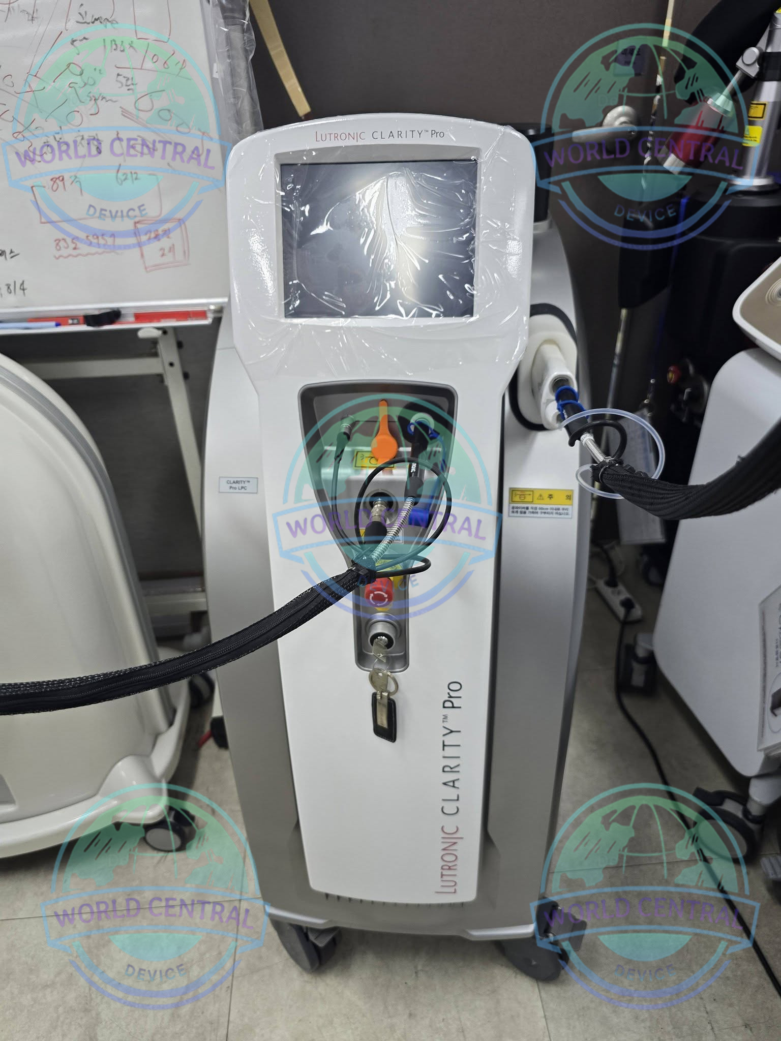 Lutronic Clarity Pro Laser Platform 2020 Lutronic Clarity Pro dual wavelength laser system