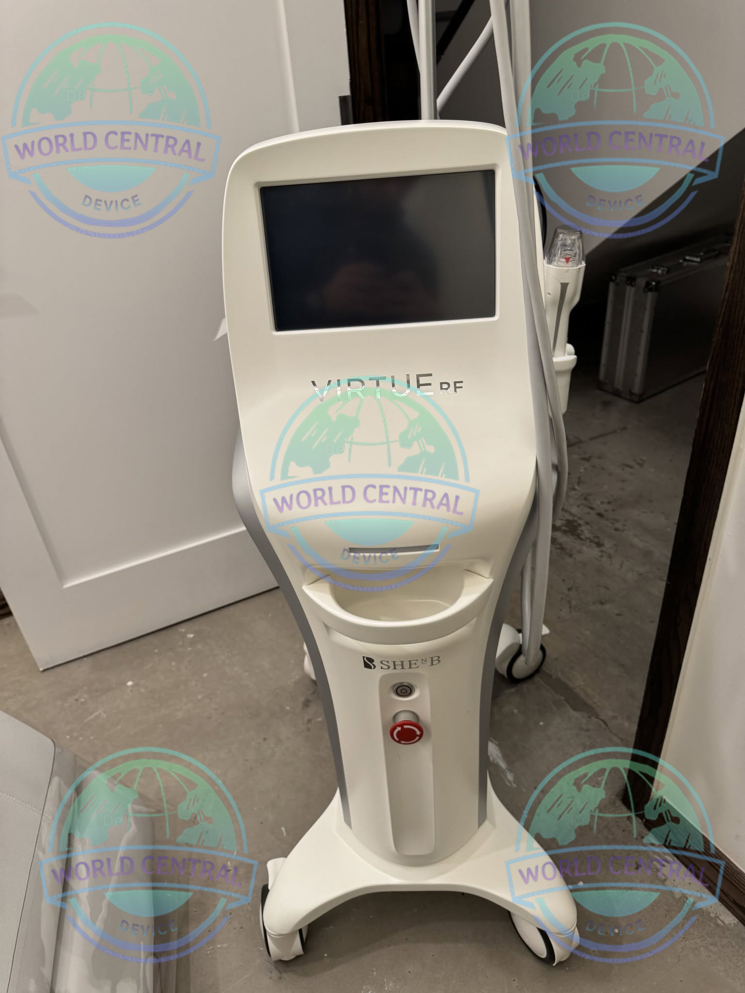Virtue RF SmartRF Treatment Virtue RF SmartRF handpiece facial treatment