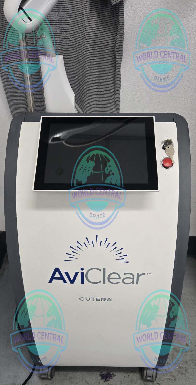 AviClear Precision Treatment Handpiece AviClear laser handpiece delivering acne treatment