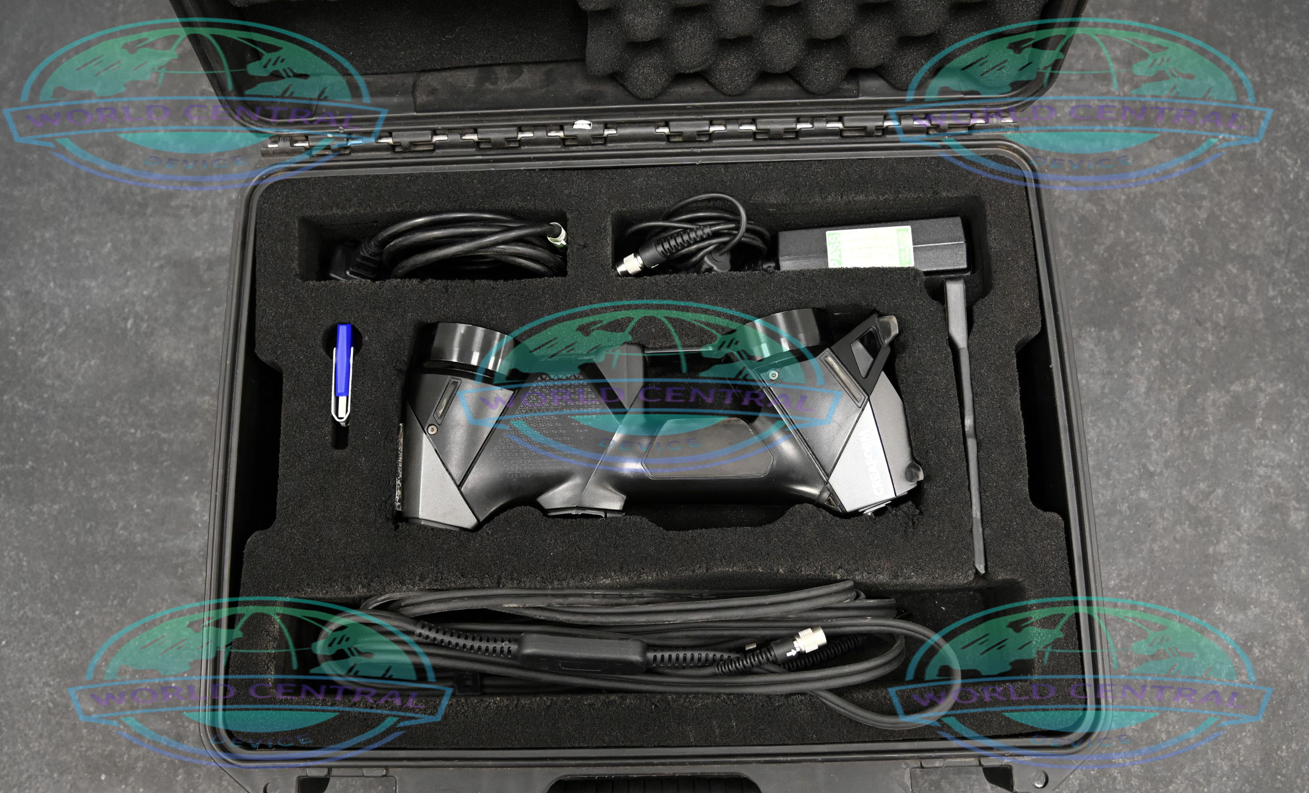 Portable Metrology 3D Scanner Creaform HandySCAN BLACK Elite portable metrology scanner