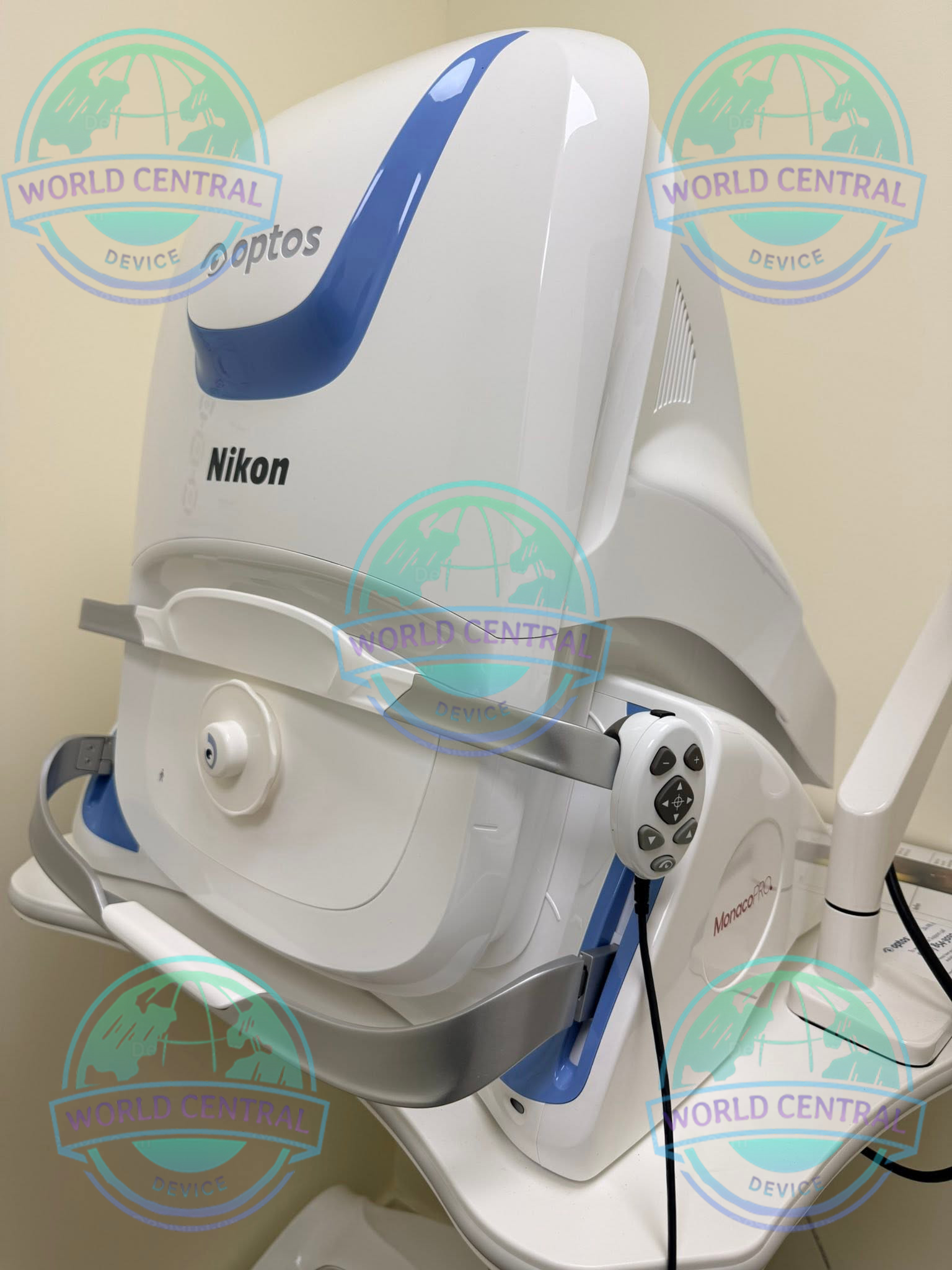 Integrated SD-OCT Imaging Integrated Spectral-Domain OCT scan using Nikon Optos Monaco