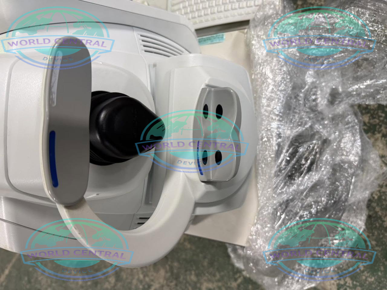 User-Friendly OCT Workstation ZEISS CIRRUS 5000 OCT touchscreen workstation
